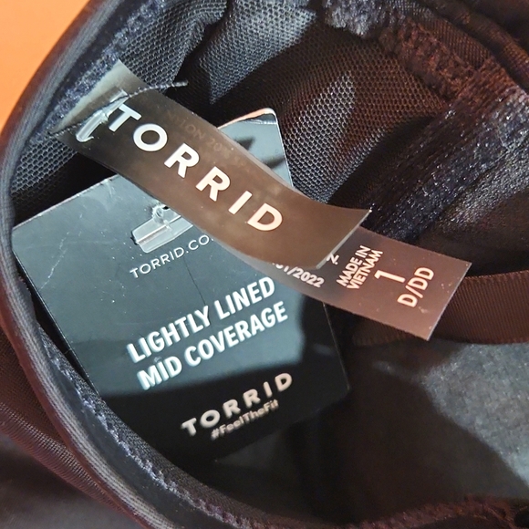 ❤️NWT VINTAGE TORRID UNDERWIRE SWIM TOP RUFFLE BLACK - PLUS SIZE - Picture 5 of 11